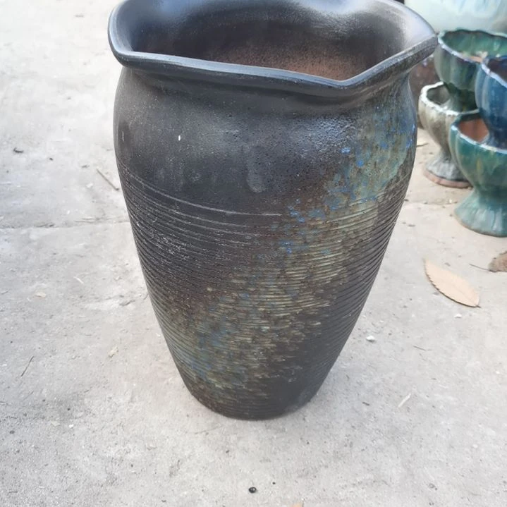 红陶口20高31一个