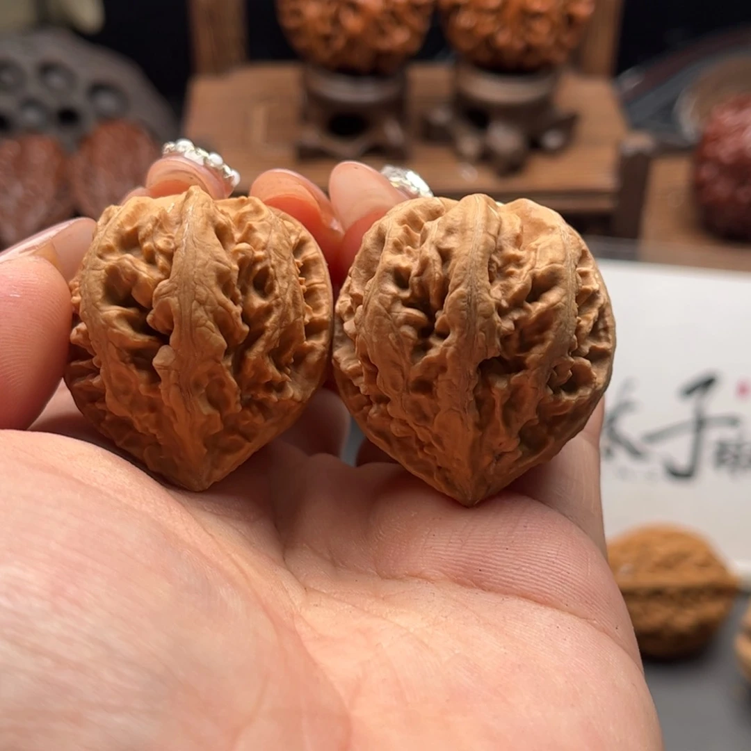 文玩核桃把件关东木子家楸大胖60