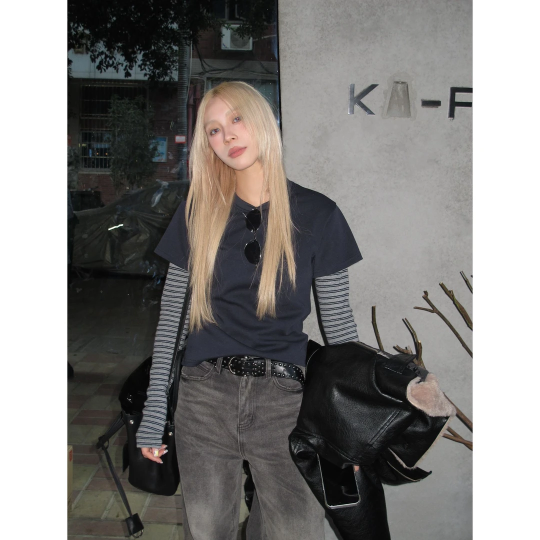 HELLOTANGO《条纹追忆》秋冬韩系撞色条纹拼接假两件长袖T恤55785#