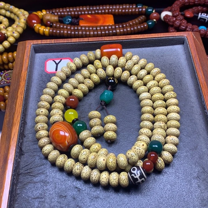 星月菩提吊坠菩提