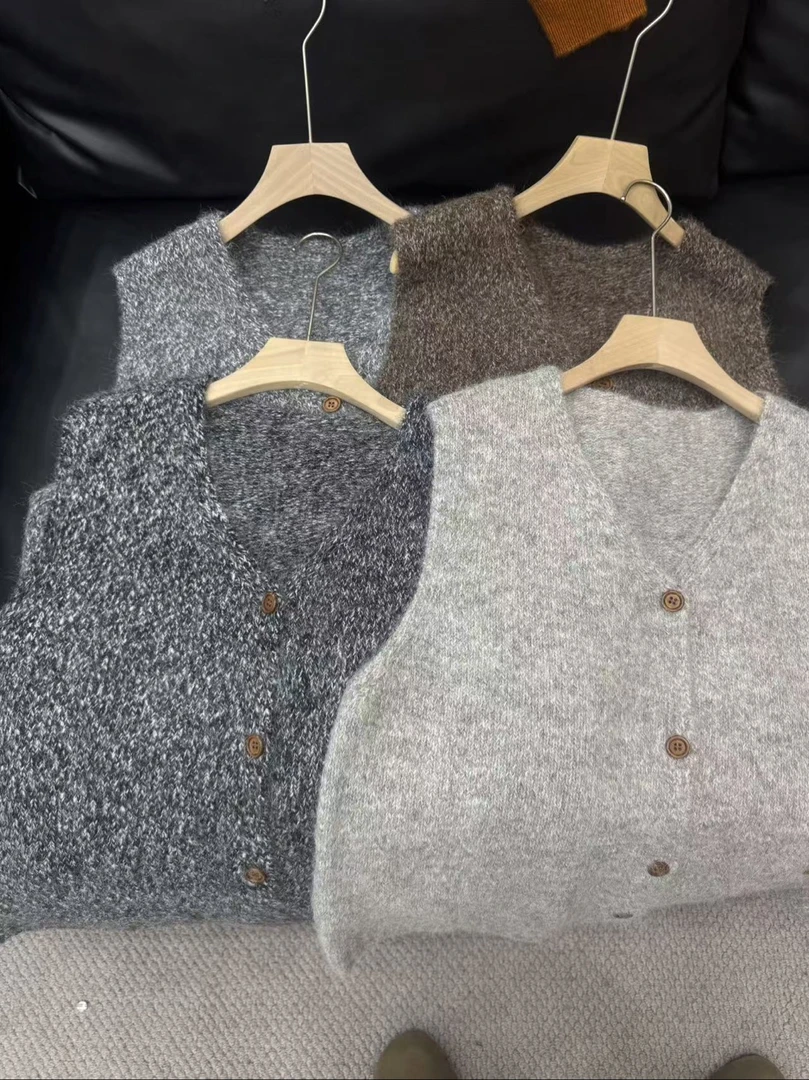 V领纽扣开衫百搭针织马甲S098