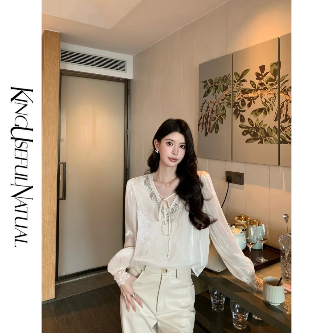 KUN 星霜 流光肆意 柔光滤镜重工闪钻蕾丝袖精致绑带珠光米白上衣