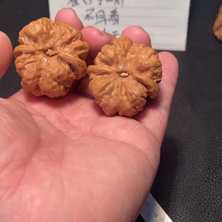 文玩核桃吊坠太*火000000045