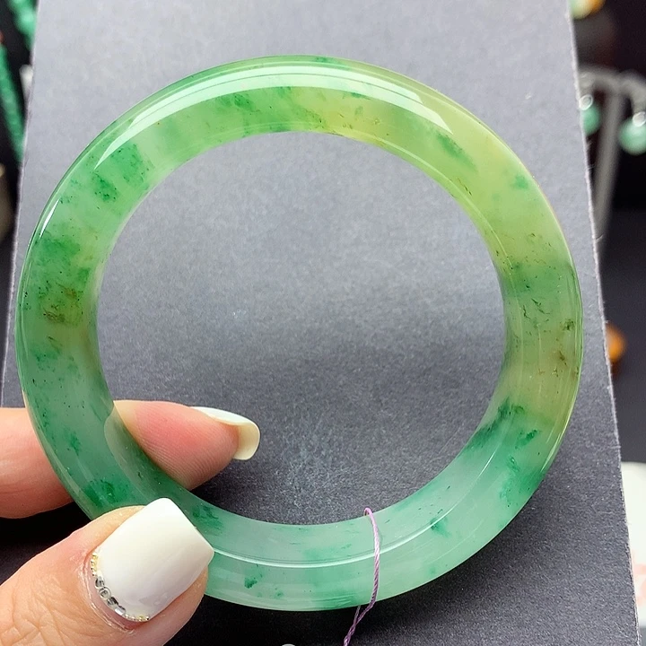 石英质玉未镶嵌手镯