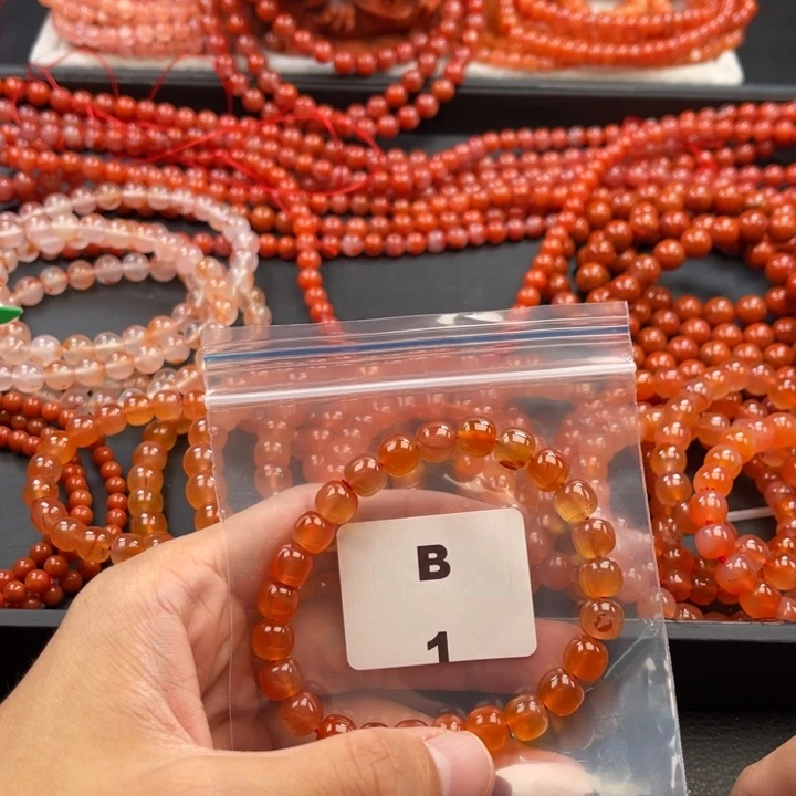 南红玛瑙未镶嵌多样性发货默认微瑕称重8mm