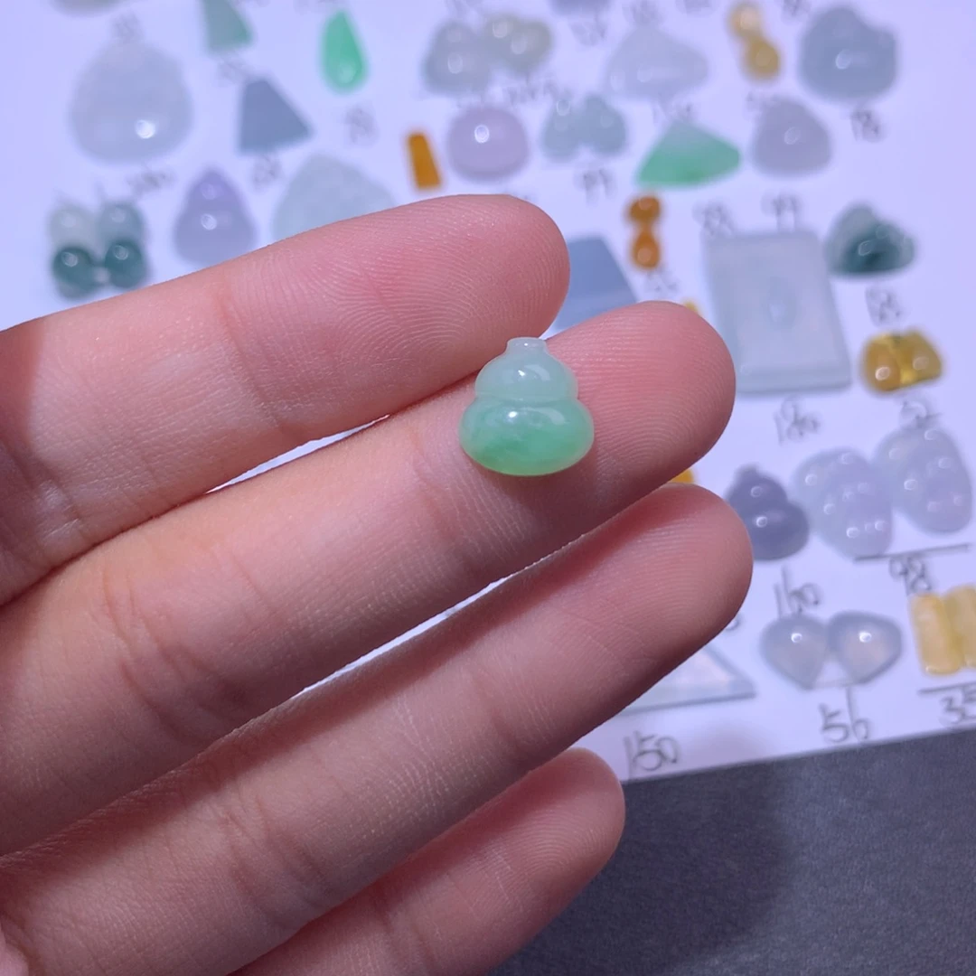 翡翠未镶嵌挂件葫芦