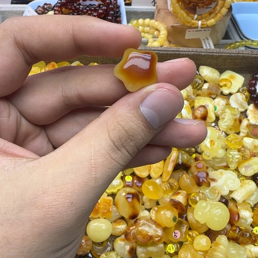 琥珀未镶嵌裸石蜜蜡星星1.47g
