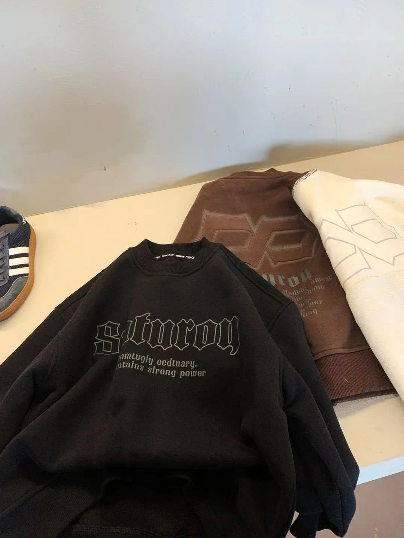 2025冬季新款中大童时尚一体绒圆领卫衣23893