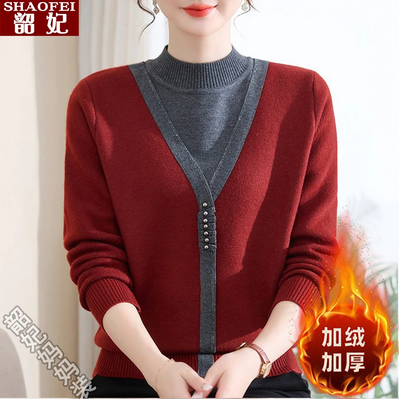妈妈冬装加绒加厚保暖毛衣新款中老年一体绒保暖上衣假两件打底衫