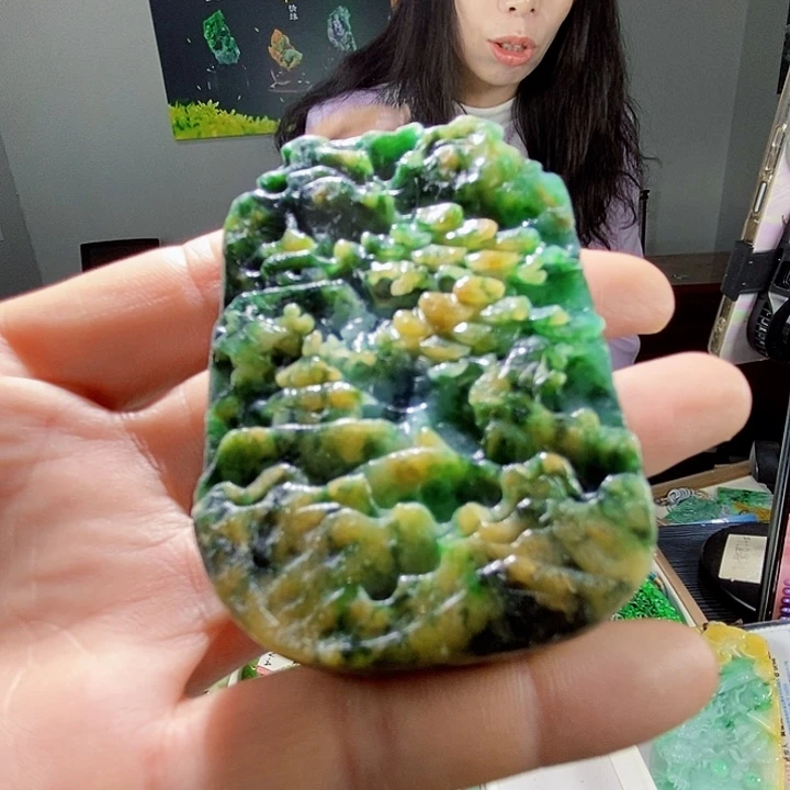 颈饰未镶嵌翡翠一