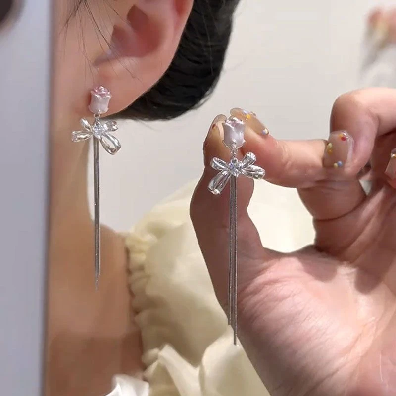 合金耳饰 新款郁金香蝴蝶结流苏耳环小众设计感耳钉气质百搭耳饰