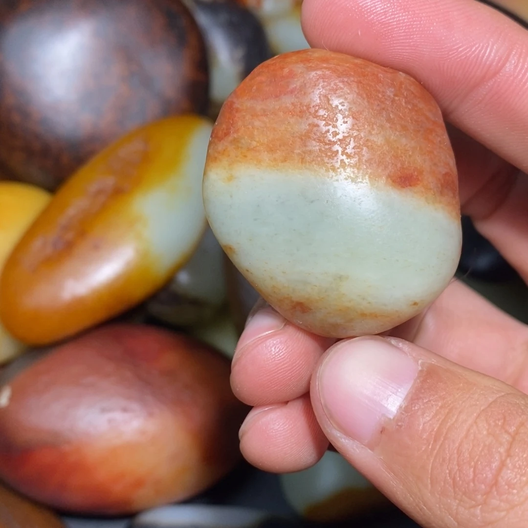 和田玉未镶嵌珠宝奇石