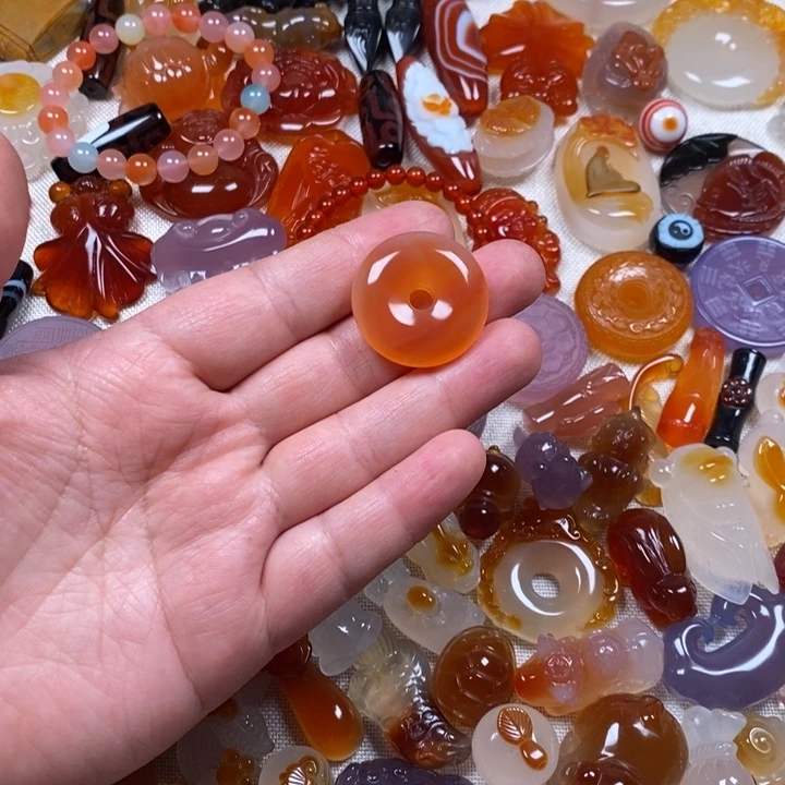 玛瑙/玉髓未镶嵌颈饰