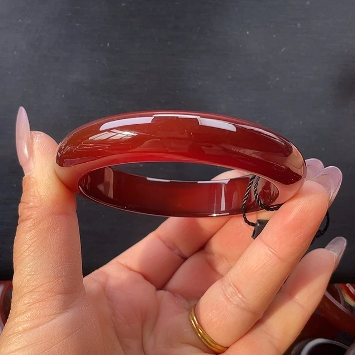 玛瑙/玉髓未镶嵌手镯58.7