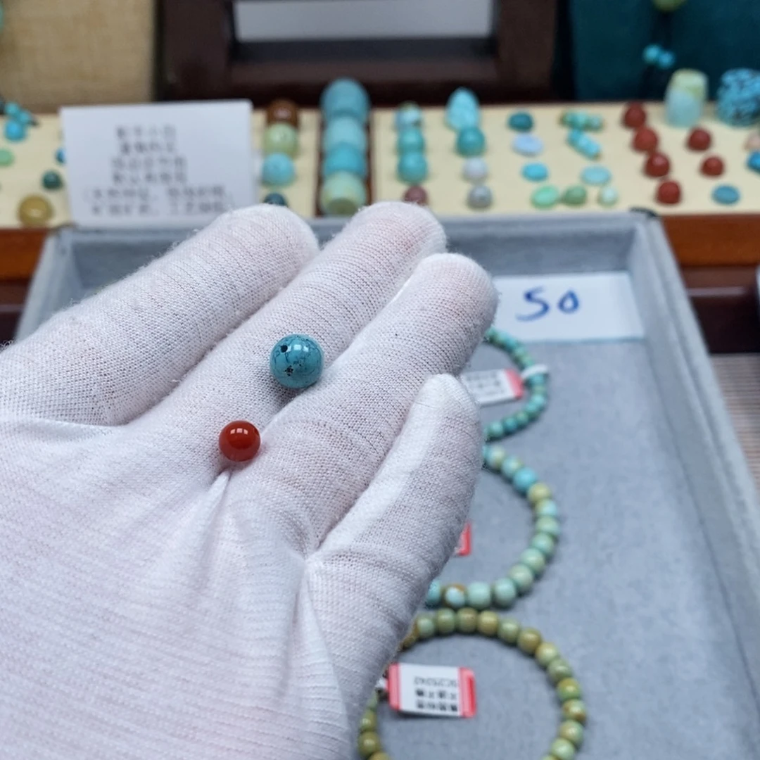 南红玛瑙配饰未镶嵌