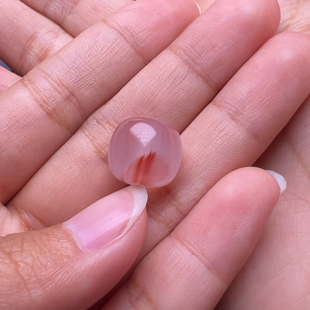 神***奇南红玛瑙未镶嵌珠宝奇石