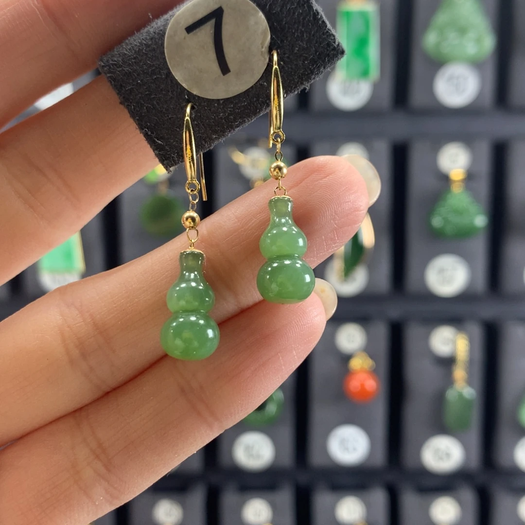 和田玉18K金镶嵌耳饰