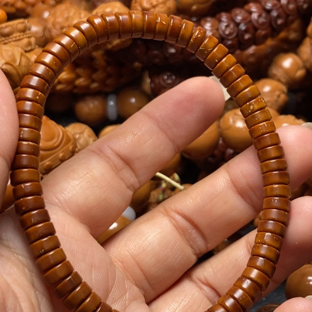 猴头核桃吊坠紫金鼠