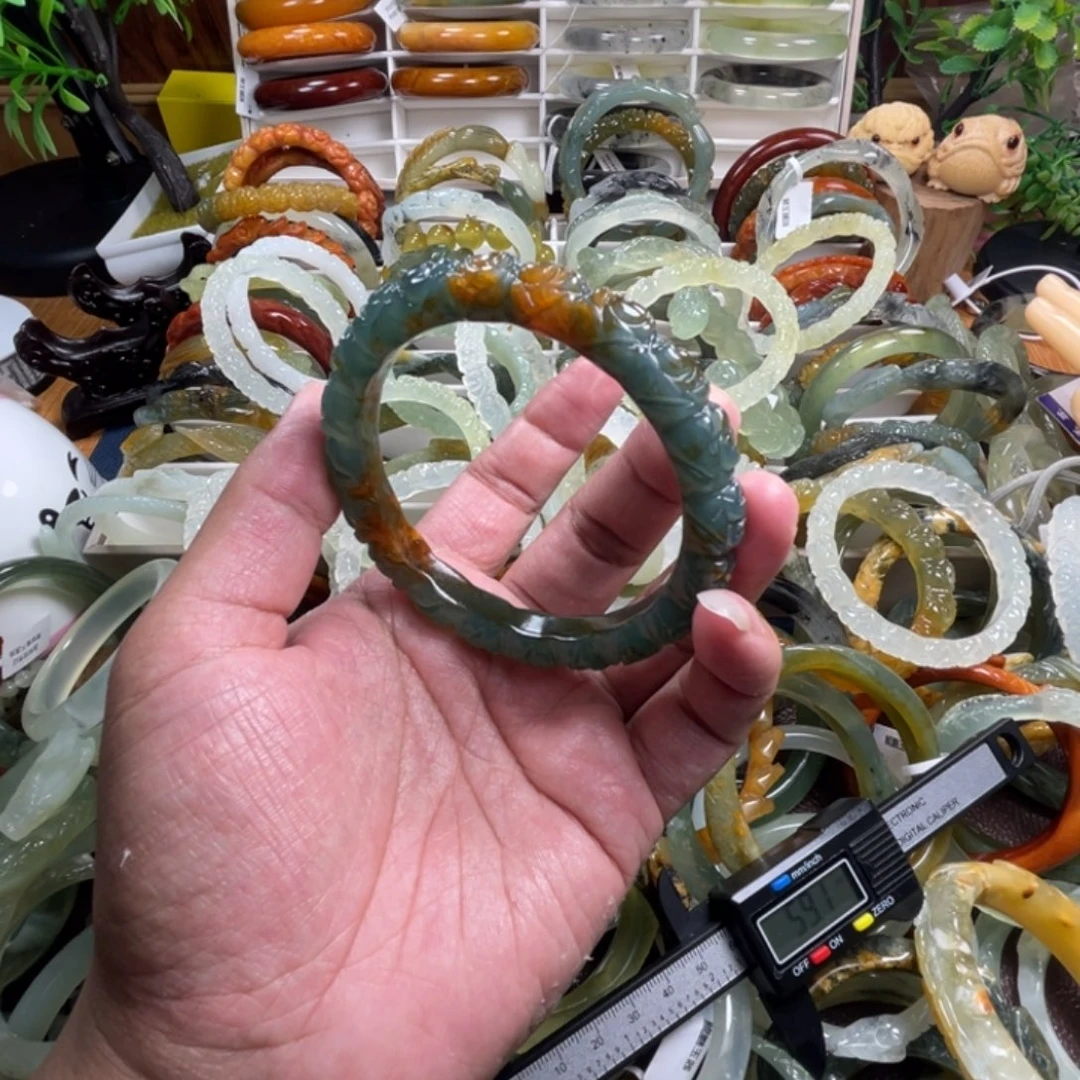 未镶嵌蛇纹石玉手镯深****弃
