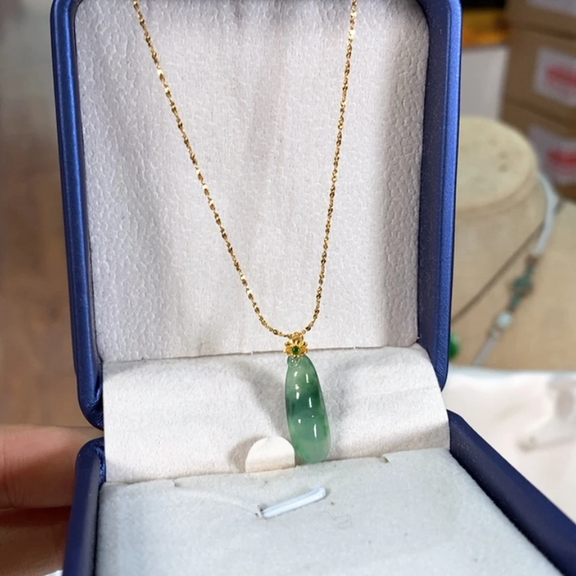 【闪购商品】颈饰未镶嵌翡翠爱***英