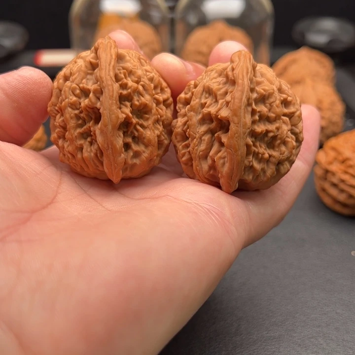 把件文玩核桃42虎头