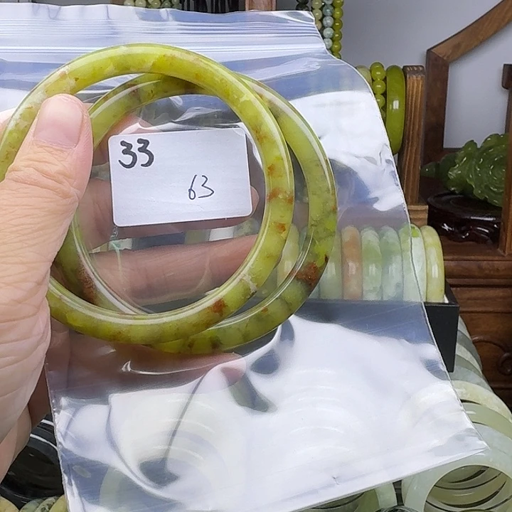 飘***雪蛇纹石玉未镶嵌手镯