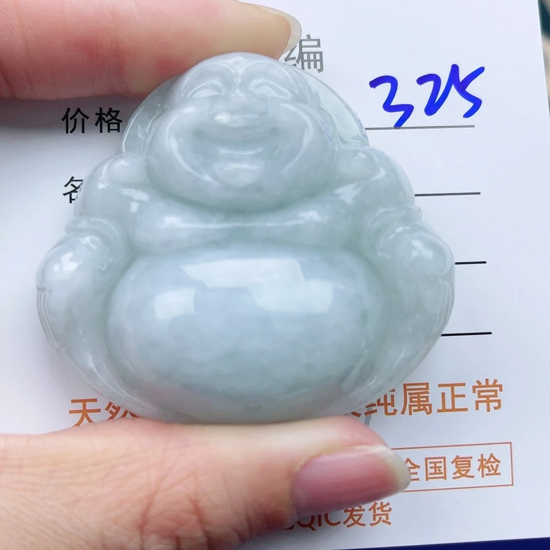 翡翠颈饰未镶嵌佛公瑕疵