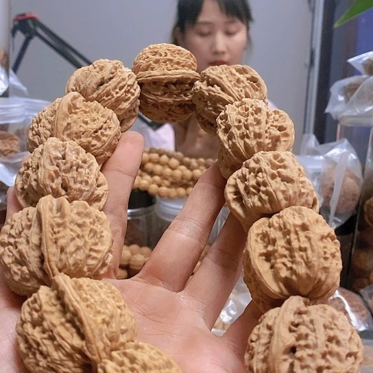 【闪购商品】把件文玩核桃36.5白狮子手持