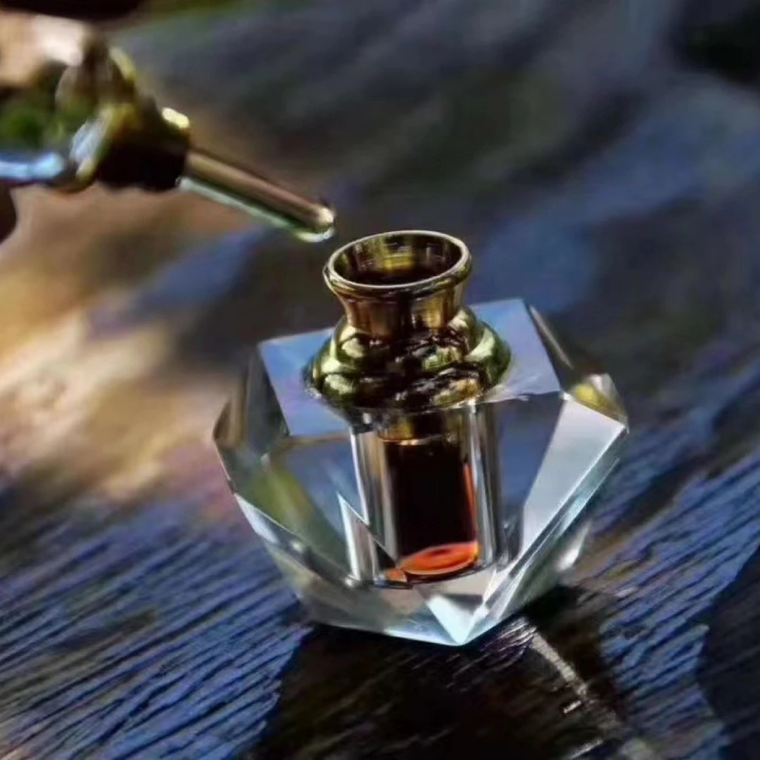 海南沉香精油纯原油无稀释熏香香水沉香油1克装