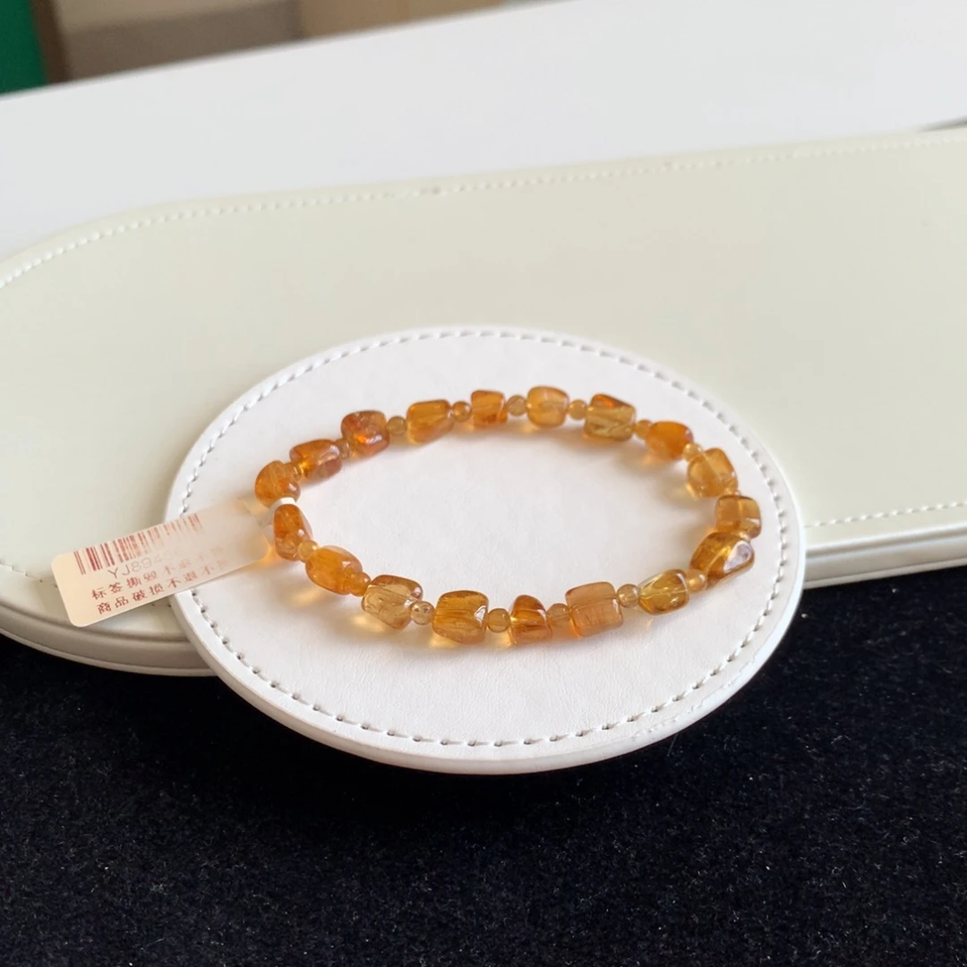 手链未镶嵌碧玺不退换