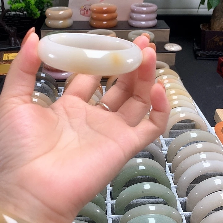 石英质玉玉未镶嵌
