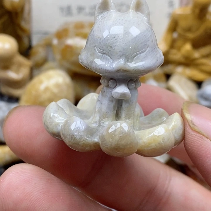 颈饰未镶嵌硅化珊瑚（珊瑚玉）