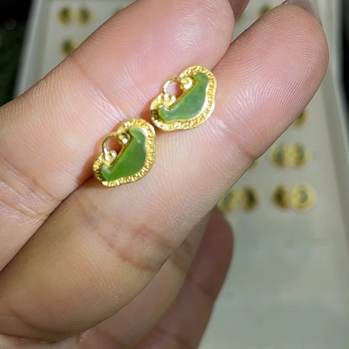 银S925镶嵌和田玉（碧玉）耳饰