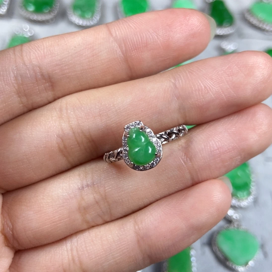 未镶嵌戒指翡翠葫芦