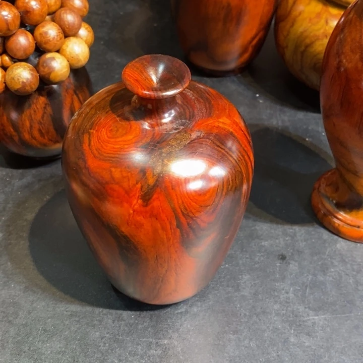 秦***怀花瓶一个特价包邮