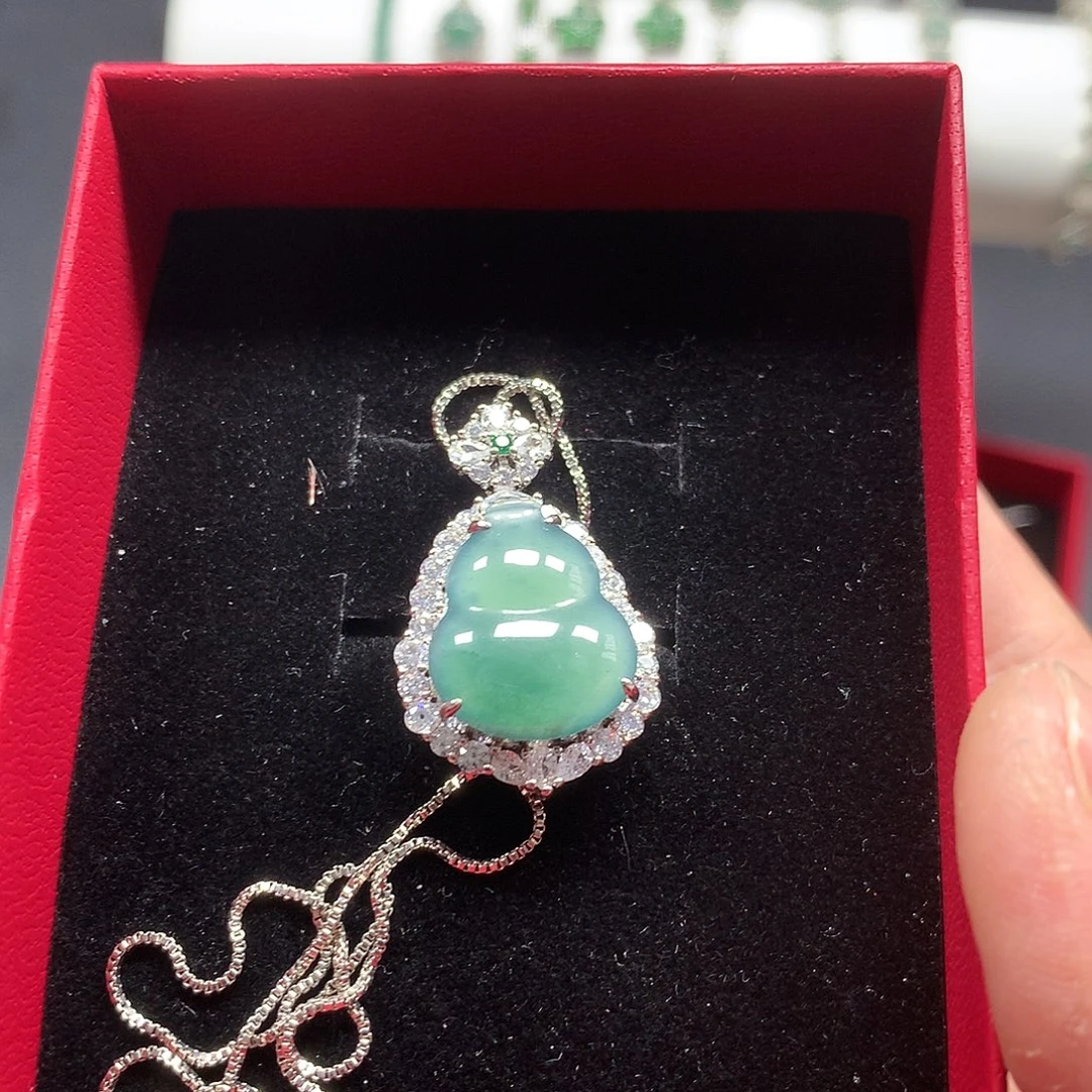 翡翠未镶嵌手串翡翠挂件