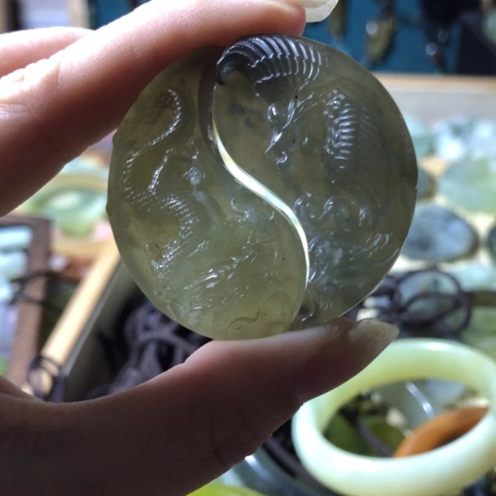 岫玉未镶嵌岫玉挂件