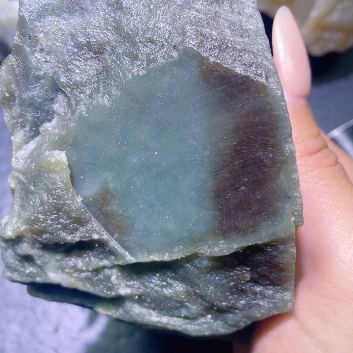 和田玉未镶嵌珠宝半成品