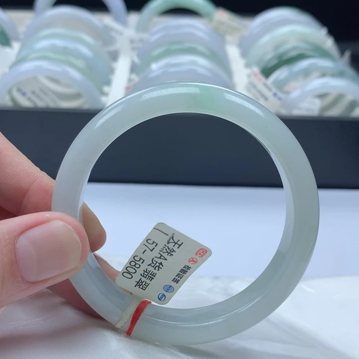 翡翠未镶嵌手镯57圈