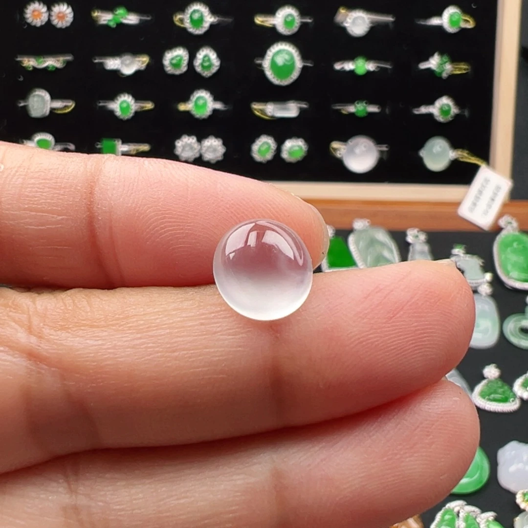 翡翠未镶嵌颈饰蛋9.6