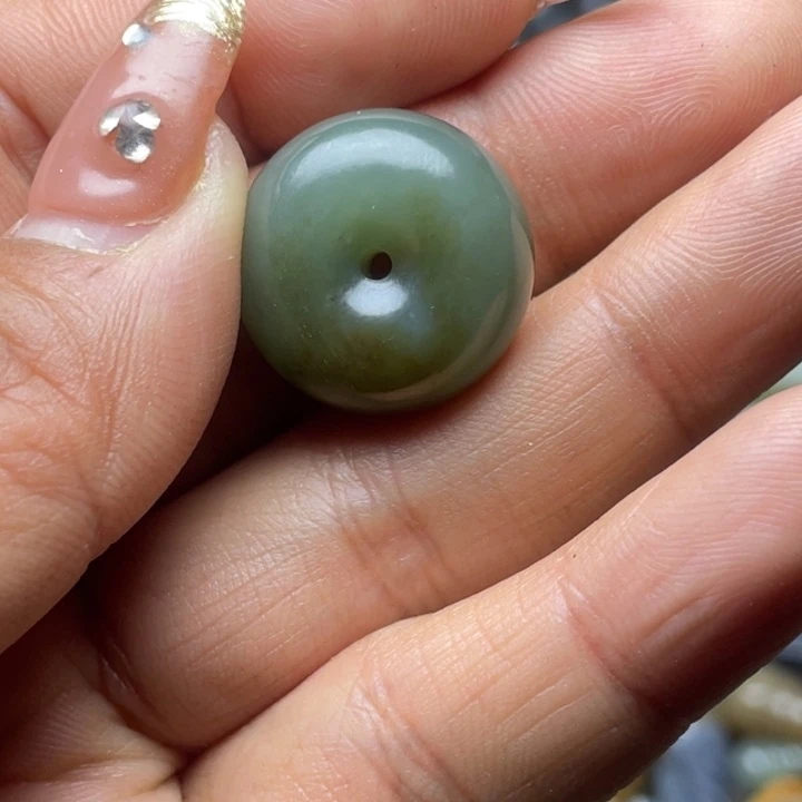 软玉未镶嵌珠宝半成品