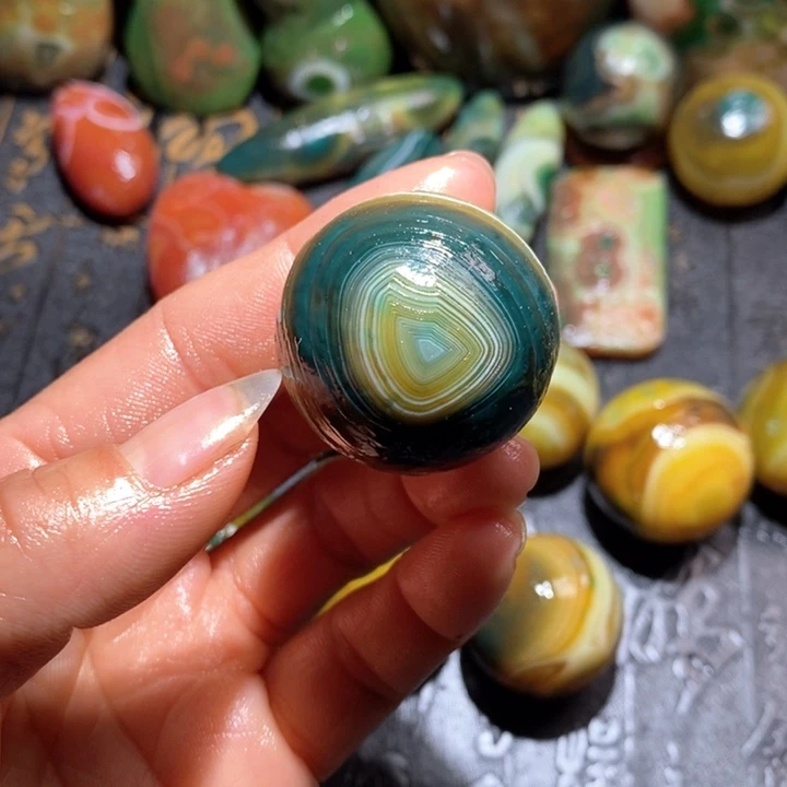 玛瑙/玉髓颈饰未镶嵌王****！