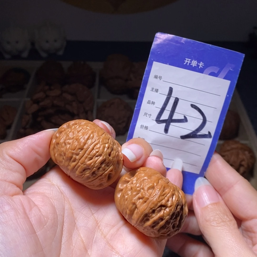 文玩核桃把件铁锤妹妹39左右