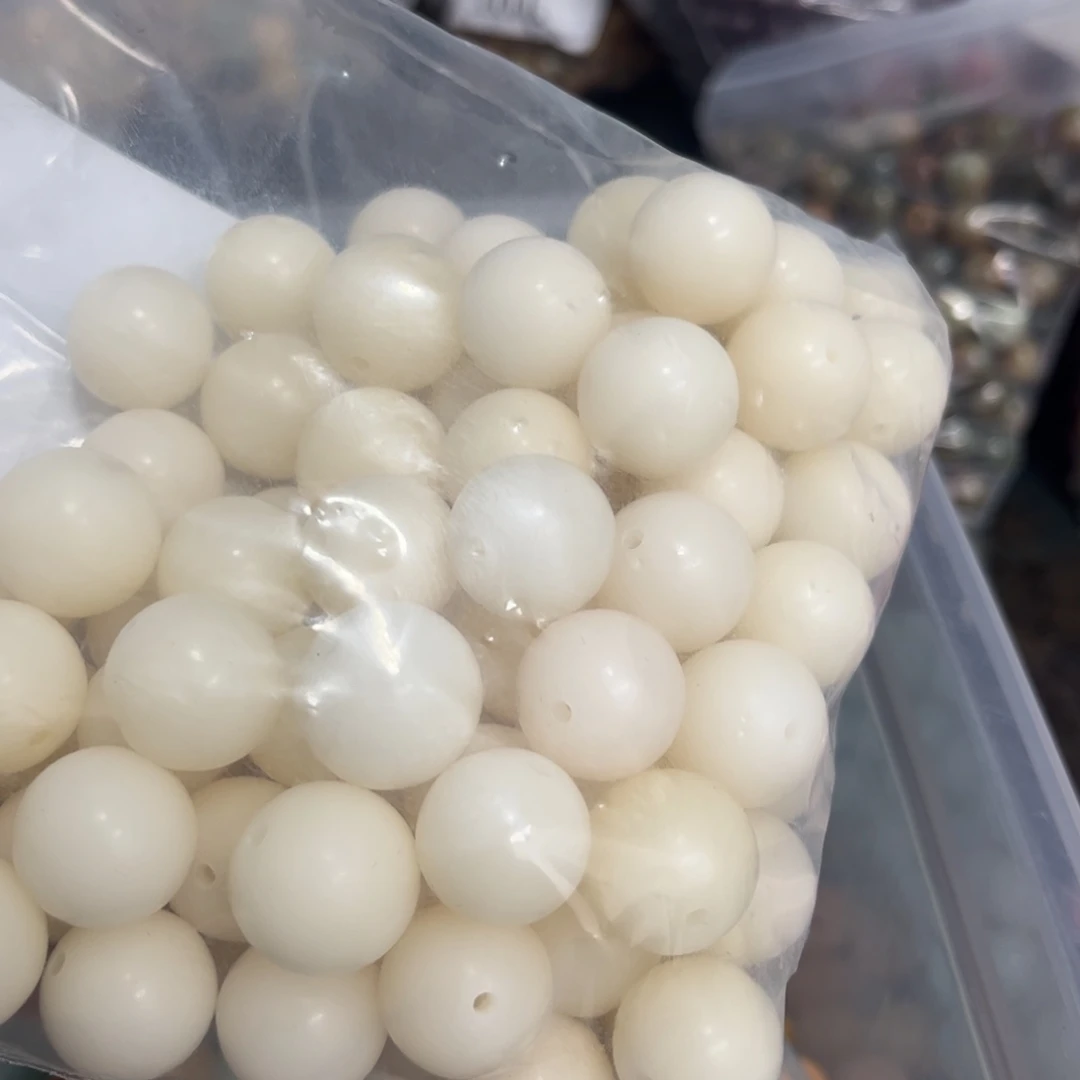 【闪购商品】白玉菩提吊坠z17/20+5颗微瑕白