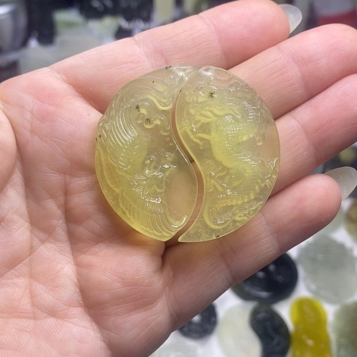 蛇纹石玉合金颈饰