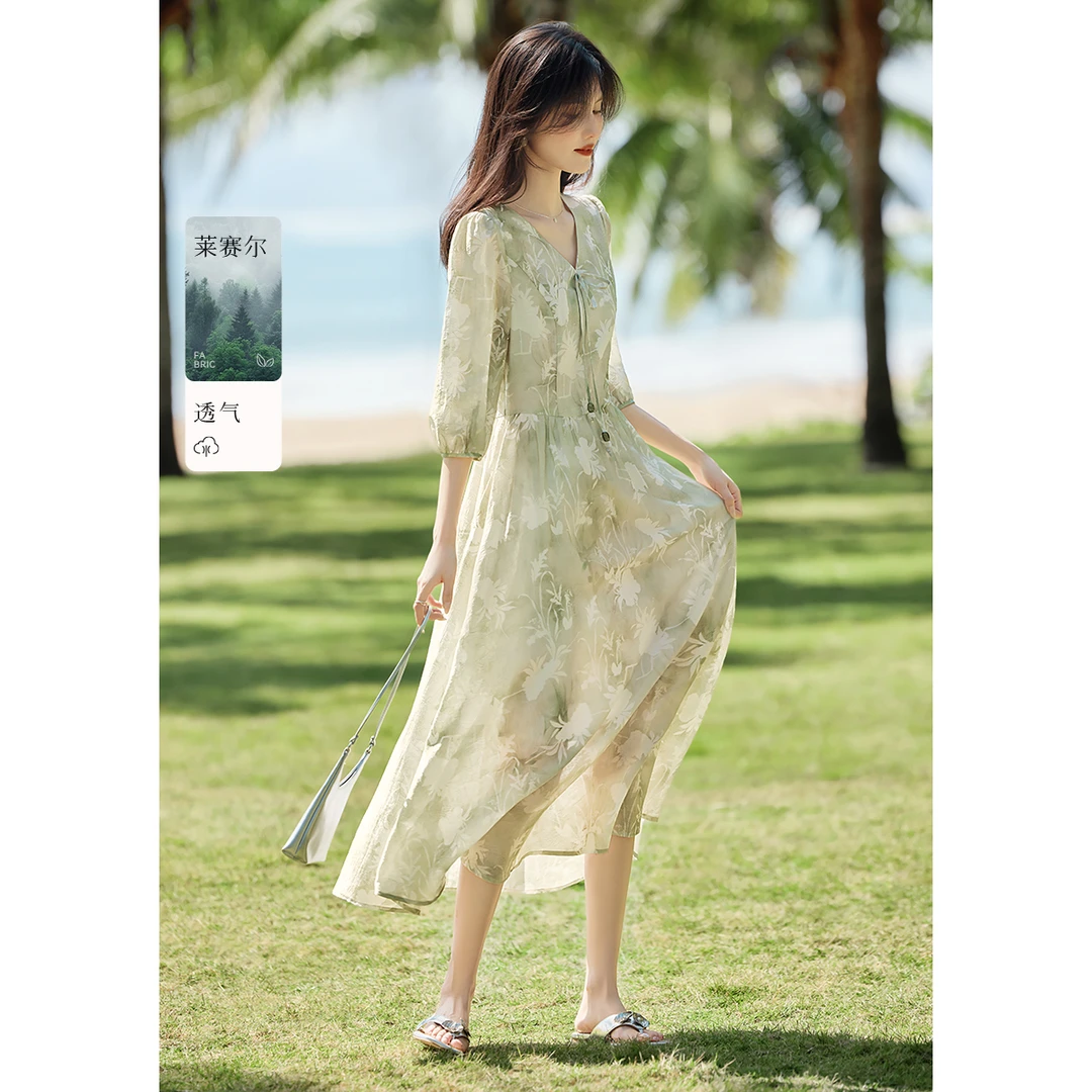 XWI/欣未【春日来信】25夏优雅肌理植物绿色莱赛尔印花V领连衣裙