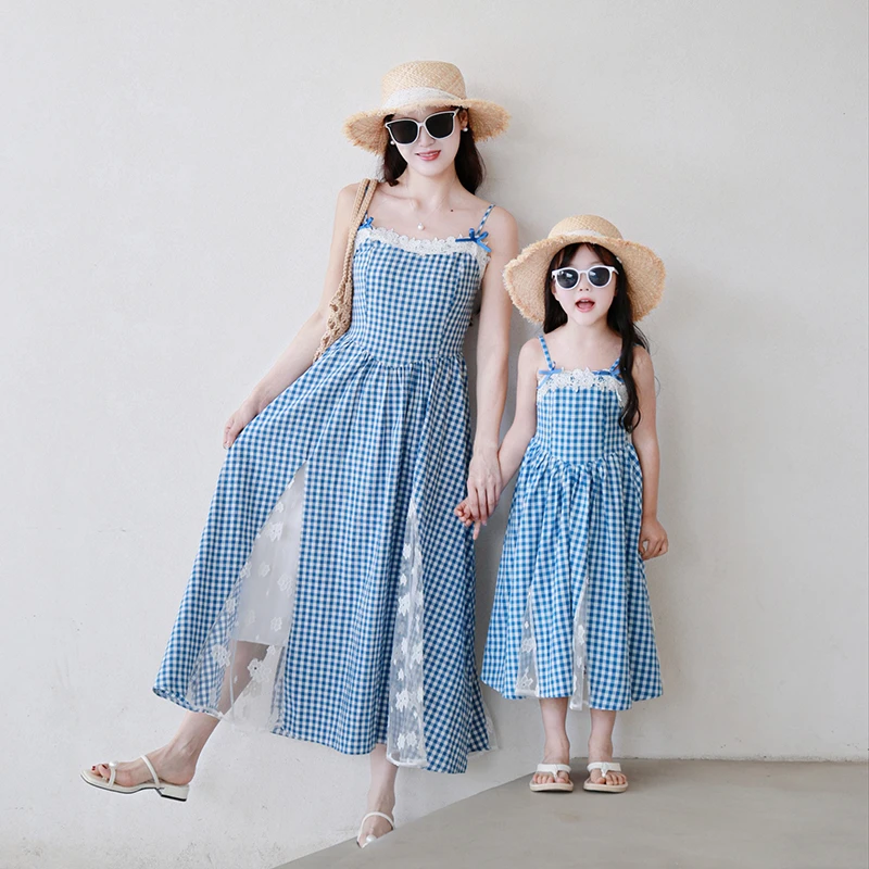 cicibaby亲子装夏季新款度假风母女装洋气蕾丝拼接格子吊带连衣裙