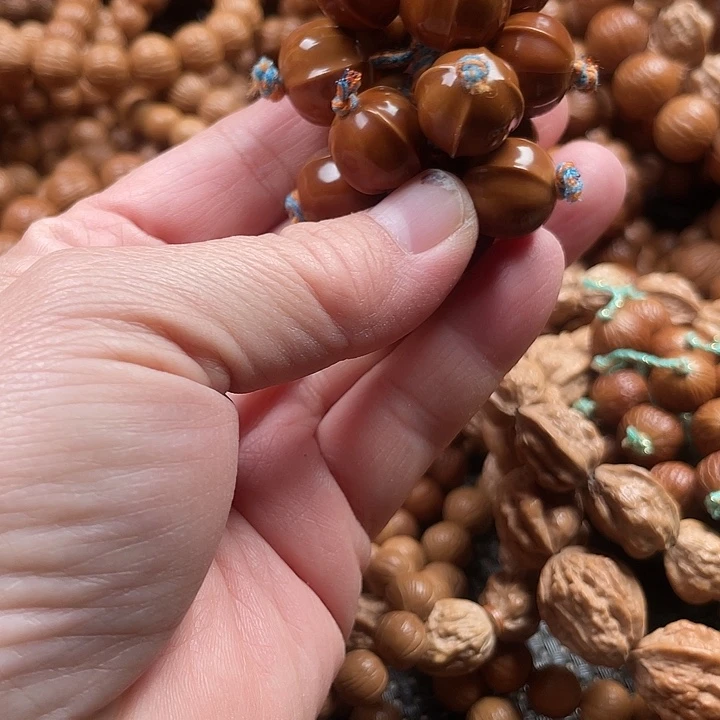 不***心猴头核桃手串1.4龙炎鲨鱼贝葡萄串