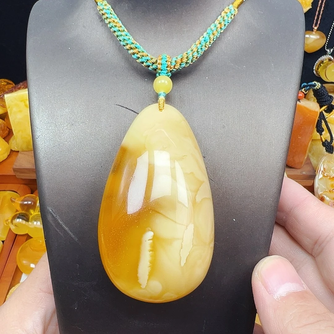 蜜蜡未镶嵌珠宝奇石水滴45克