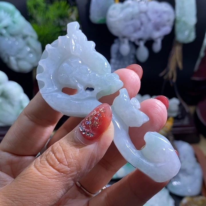 【闪购商品】颈饰未镶嵌翡翠龙沟